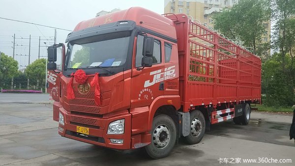卡车经销商 上海德隆汽车销售 促销新闻 恭喜刘老板 喜提解放jh6载