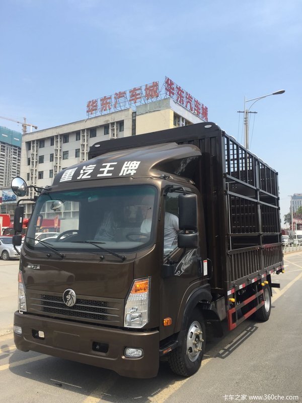 恭喜戚总喜提重汽王牌高端轻卡 喜提王牌7系载货车