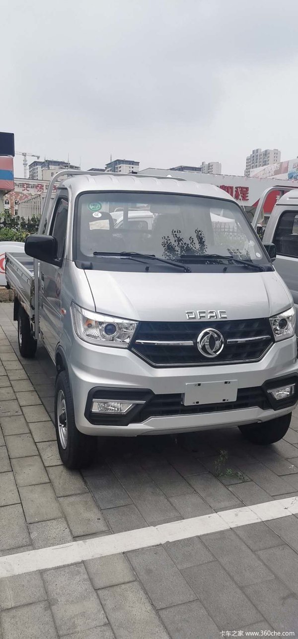恭喜马总 喜提东风途逸t3载货车,按揭免利息