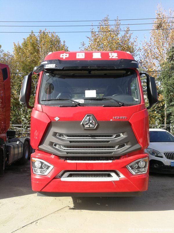 中国重汽 豪瀚n7g重卡 440马力 6x4 lng牵引车(国六)(zz4255v3846f1l)