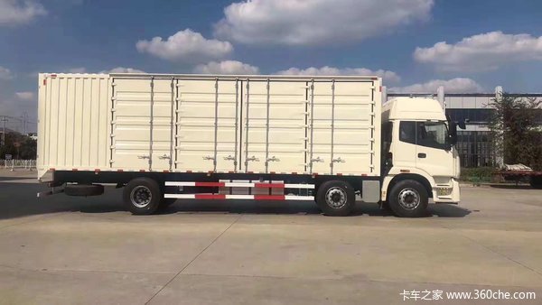 欧曼载货车"厢式侧门全开