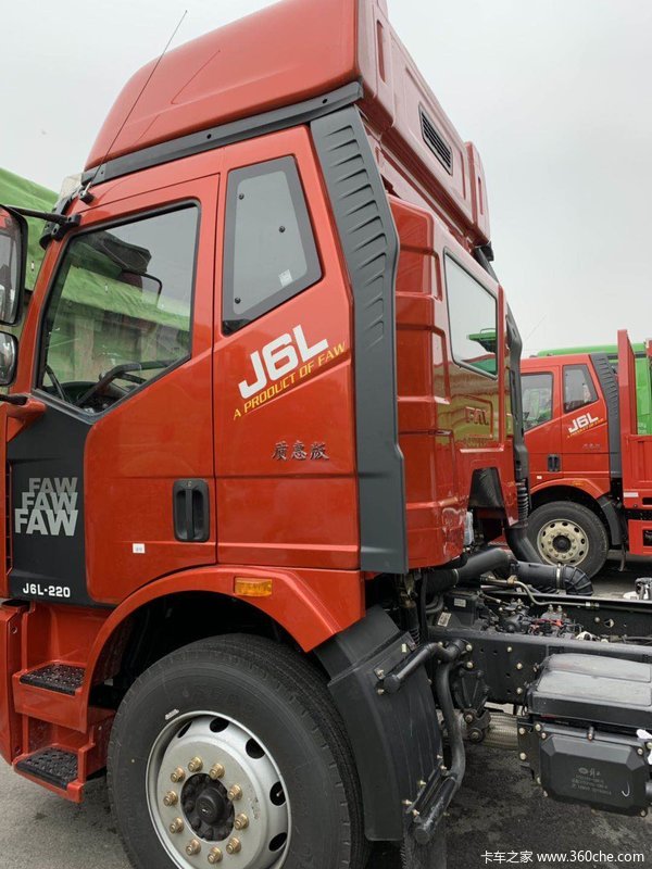 解放j6l高顶双卧2020款,j6l高顶双卧2021新款 国六220马力,2019款j6l高顶双卧新车到店