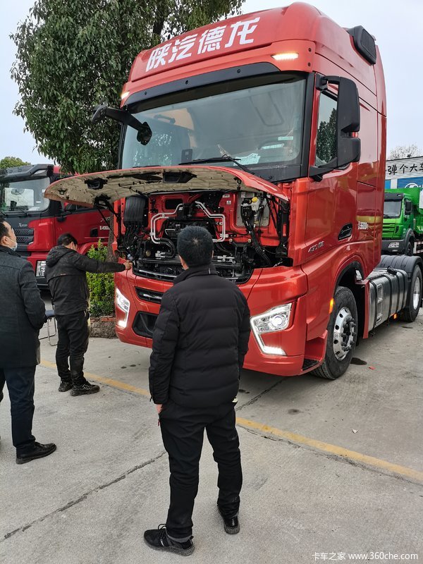 德龙x6000牵引车报价,德龙x6000驾驶室 新车到货 欢迎来电咨询 2021年03月23日起,陕汽重卡 德龙x6000 牵引车