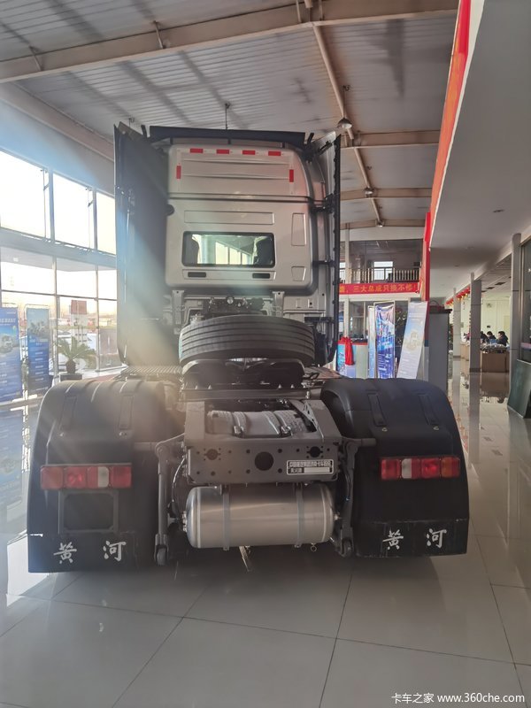 中国重汽 黄河 x7重卡 540马力 4x2牵引车(国六(zz4187w361xf1)47万