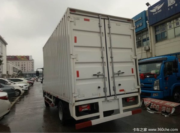 4万 苏州跃进超越c厢式货车促销