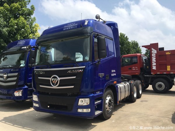 福田 欧曼GTL 6系重卡 超能版 430马力 6X4牵引车(平地板)装配高顶驾驶室,动力方面,搭载福田康明斯ISGe4 430发动机,输出功率为430马力,符合国五排放,匹配法士特12JSD200T变速箱,档位数为12,采用459后桥,速比为3.7,对该款新车有购买意向的用户欢迎致电经销商。 【注】:文章内的价格由经销商提供,仅供参考,购买过程中所造成的任何结果均与卡车之家无关,卡车之家不承担任何责任。如果发现经销商报价与本文价格不符,欢迎拨打400-613-6188进行投诉。
