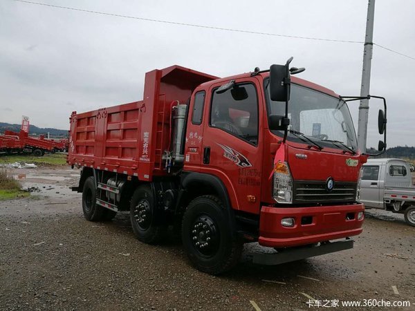 现场交车1台川东北汽贸中心王牌自卸车_中国重汽成都商用车_王牌7系