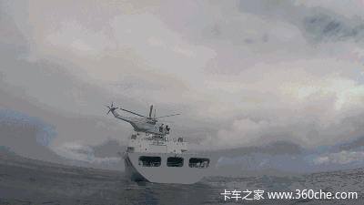 刷屏了,这部贺岁电影战斗力十足,艺术再现了2015年中国海军在也门