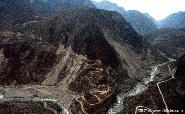 八达岭高速公路是g6京藏高速公路的首段高速,进京方向出了潭峪沟隧道