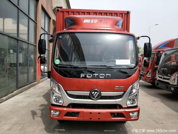 福田奥铃110马力 TS 4.14米厢式货车装配前后鼓式驾驶室,动力方面,搭载福田4J28TC3发动机,输出功率为110马力,符合国五排放,匹配5T92变速箱,档位数为5,采用冲压焊接整体桥壳后桥,速比为4.875,另外,该车还配备手动翻转、巡航、手动空调、中控锁+电动车窗+遥控钥匙、MP3、ABS、动力转向、针织普通座椅,对该款新车有购买意向的用户欢迎致电经销商。 【注】:文章内的价格由经销商提供,仅供参考,卡车之家对内容的真实性和交易纠纷不承担任何责任,购买过程中所造成的任何结果均与卡车之家无