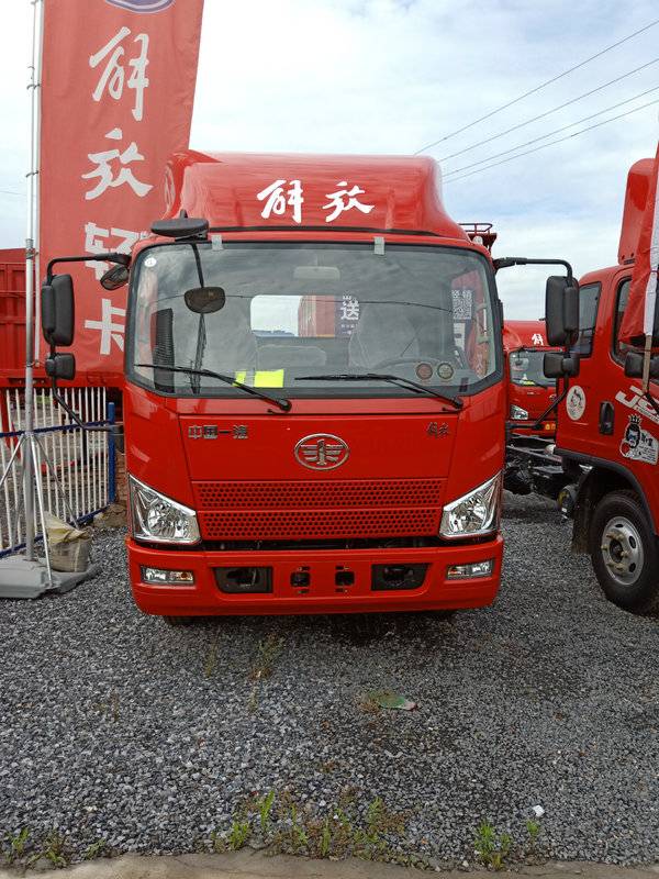 解放 j6f 130马力 4.