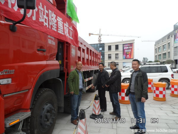 ������ж����5000Ԫ��1��Ԫ��ͬʱ��Ϣ1.8��