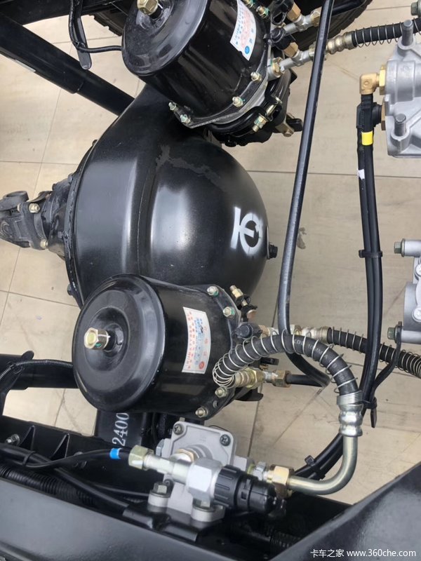 �����½���ȫ�²�Ʒ����F40������170����ɽ�����ذ��ֻ��ѵ���