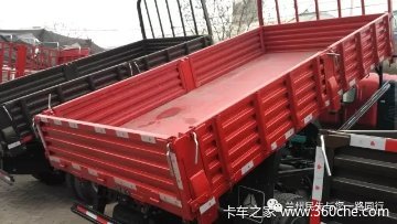 中国重汽HOWO 悍将 170马力 3.85米自卸车(ZZ3047G3415E143)