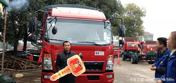 恭喜顾老板喜提重汽豪沃悍将爱车！