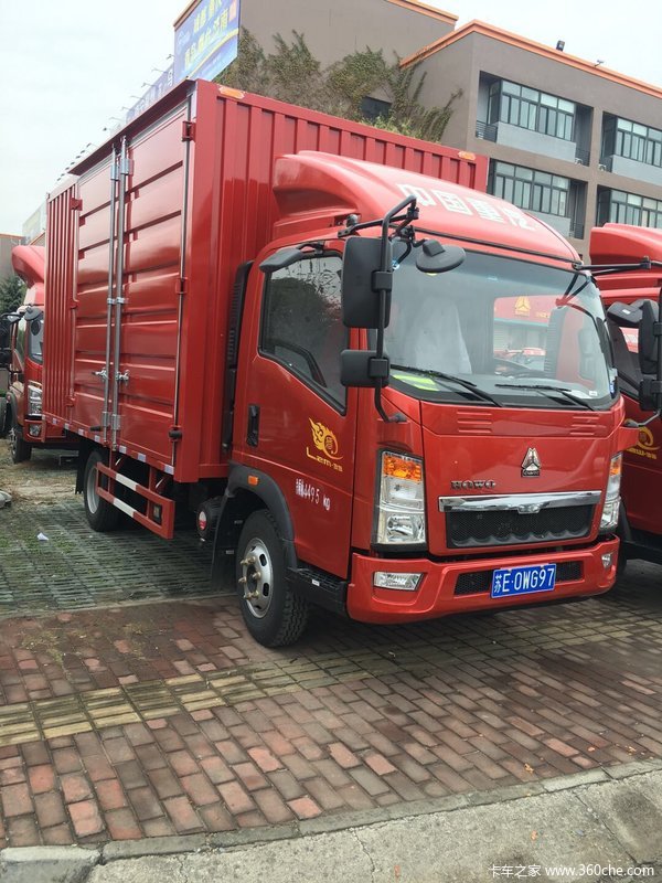 中国重汽HOWO轻卡1台悍将载货车完成交付