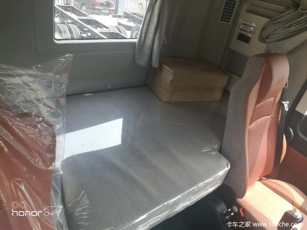 欧曼载货车交订金2000元顶7000元