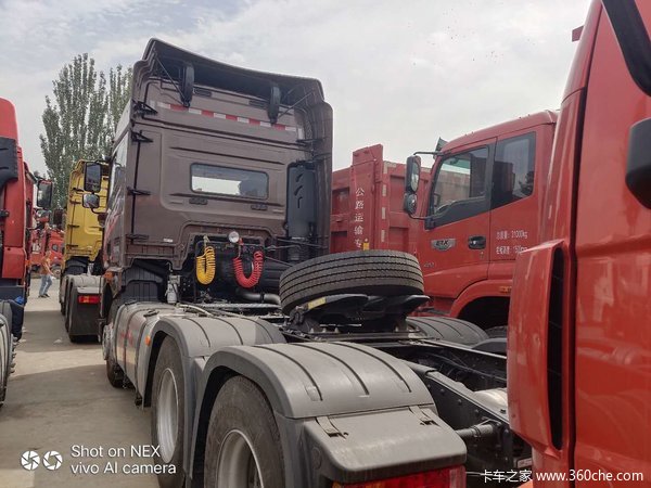 解放JH6牵引车让利0.5万促销中