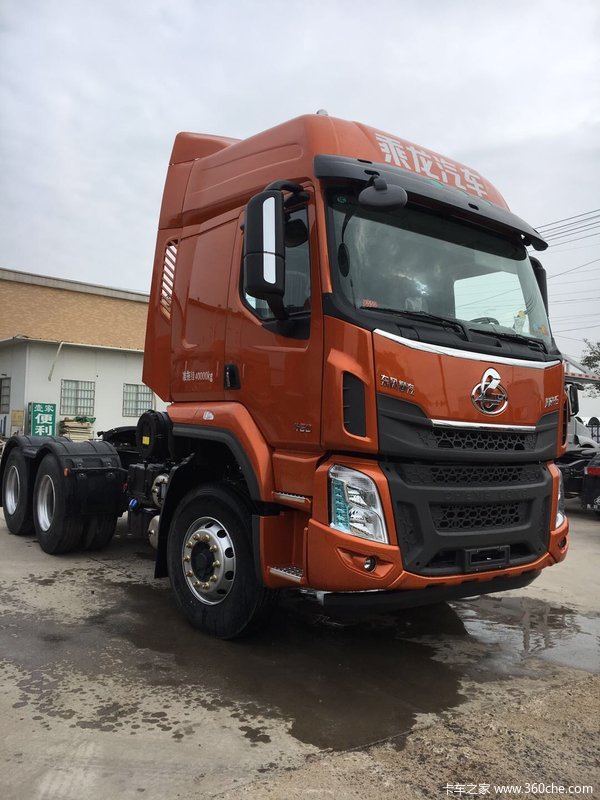 新到H5牵引车460马力，两年免息