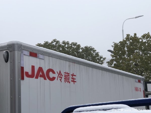 江淮骏铃冷藏车内径2.3米