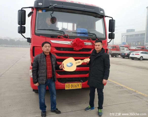 龙VH载货车成功交付客户