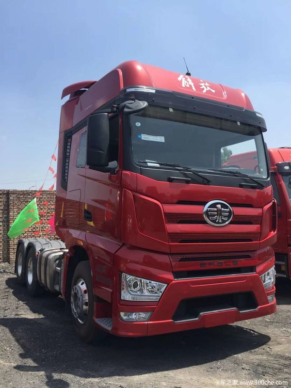 一汽解放牵引车解放j7在牵引车进行优惠促销活动,优惠高达0