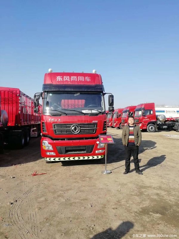 多台天龙燃气车交付榆林客户