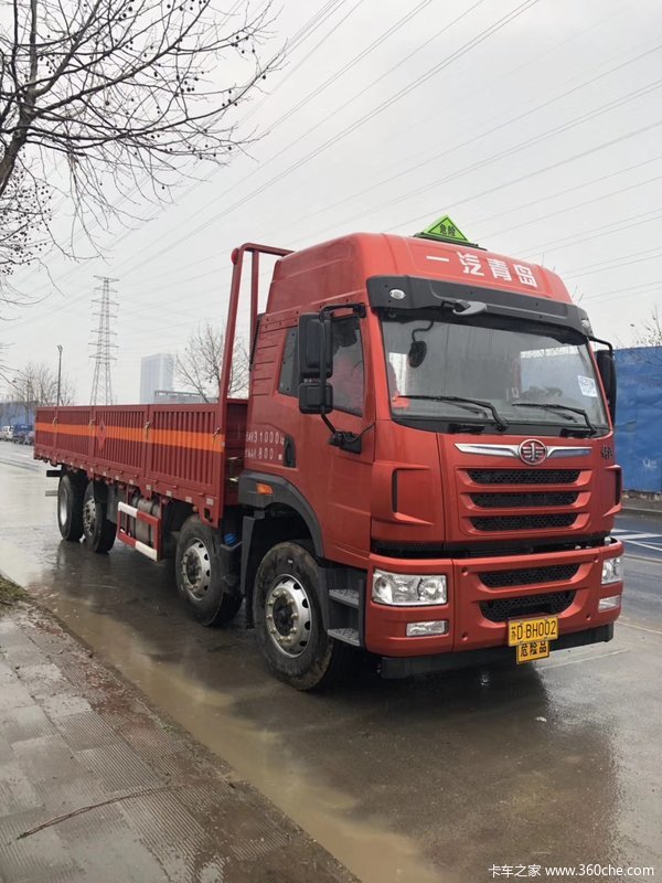 1台危化载货车成功交付客户