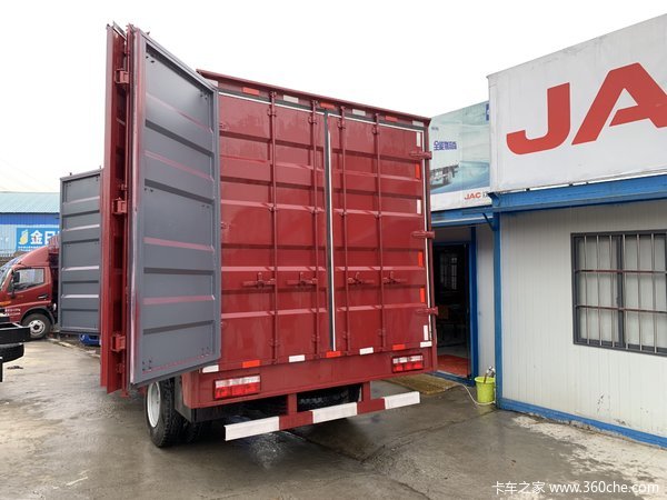 恭喜曾先生今日喜提帅铃Q3窄体货车