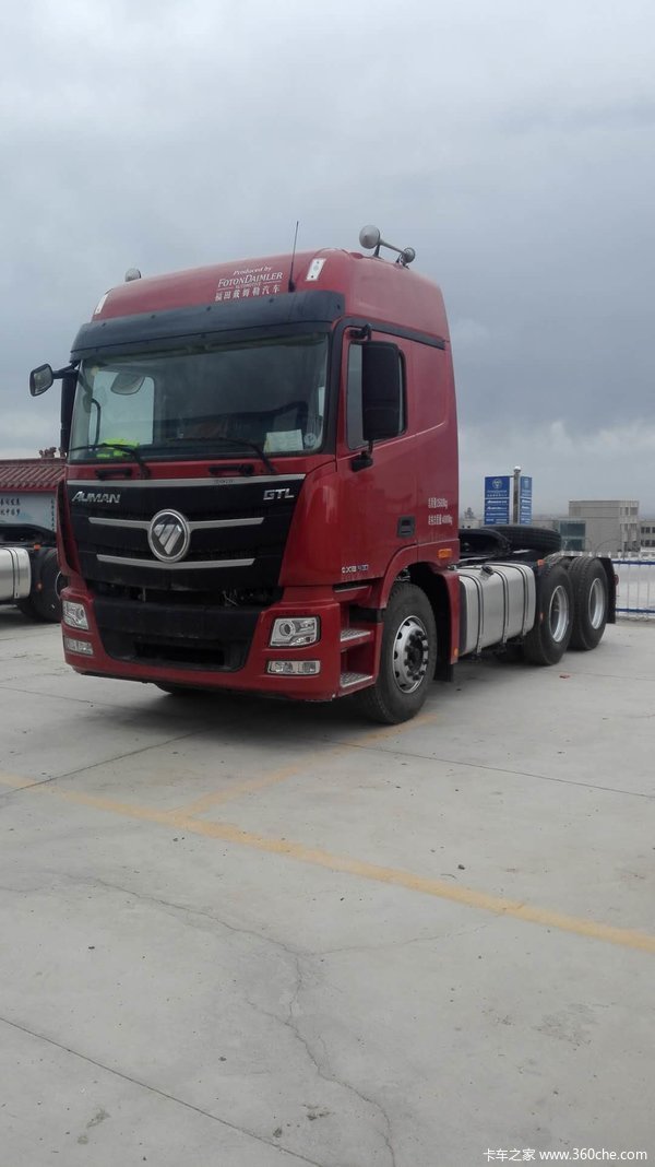 5万 欧曼gtl牵引车火热促销中