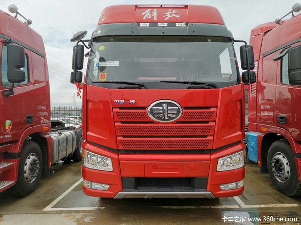 购解放J6P牵引车享高达1.6万优惠,首付8万元起!