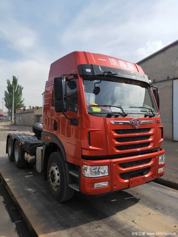 青岛解放 悍v重卡 420马力 6x4牵引车(ca4258p1k2t1e5a80)28.