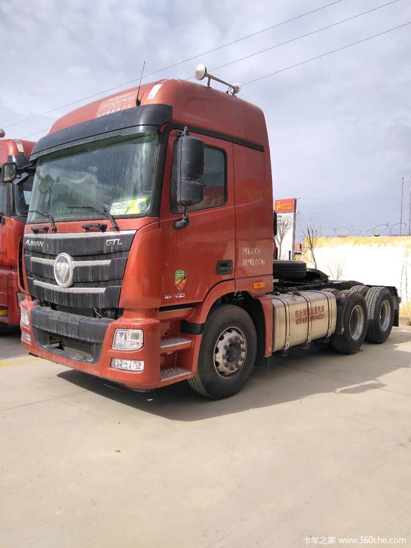 购欧曼gtl牵引车 享高达0.2万优惠