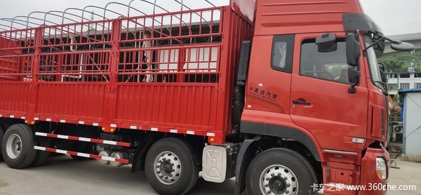 恭喜杨先生喜提东风天龙9.6米载货车