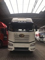 一汽解放 新J6P重卡 550马力 6X4牵引车(CA4250P66K24T1A4E5)