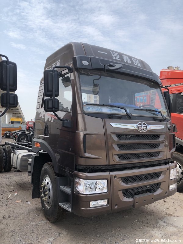 运满满定义版高配南方版现车一台,高配置低价格经济实惠看中的抓仅了