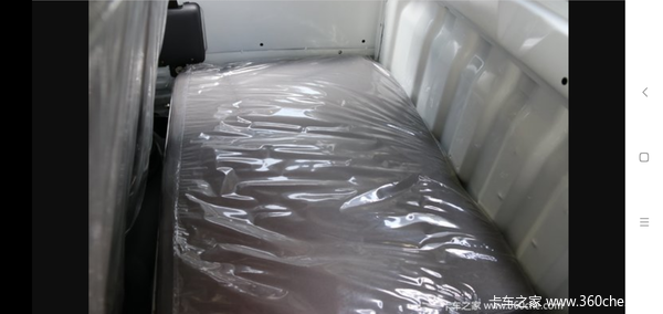 商丘市上汽跃进X100系列产品到店