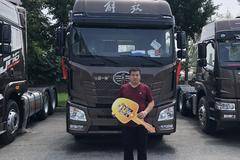 1台解放JH6牵引车成功交付客户