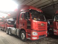 一汽解放 J6P重卡 550马力 6X4牵引车