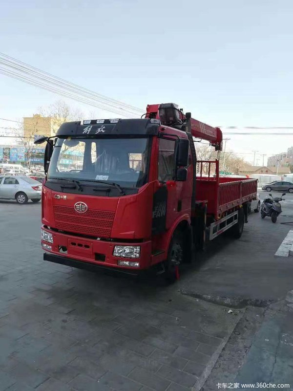 解放随车吊交车 解放卡车 挣钱机器 