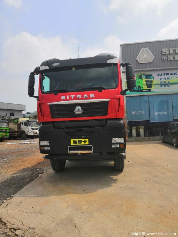 恭喜李总 喜提汕德卡 8x4自卸车