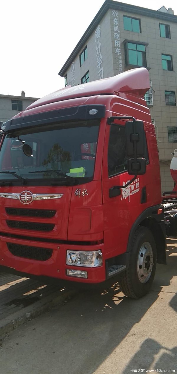 新到解放麟vh190马力5.4米车厢排半载货车,黄牌公告