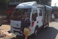 客户到店10分钟就已经订车，加大货箱双排3.05*1.72