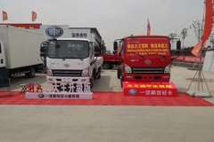 淄博鼎恒解放卡车针对博发市场，鲁中蔬菜批发市场购车客户开交车仪式