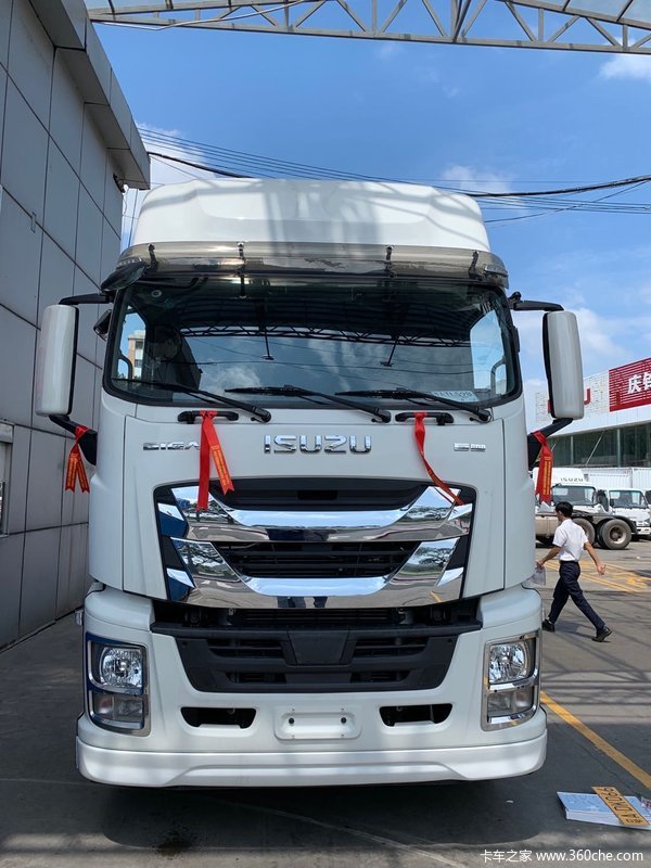 88万 五十铃巨咖牵引车火热促销中