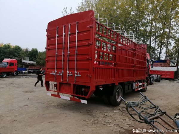 一汽解放J6L220马力仓删运输车,双11优惠大促销价格惊爆