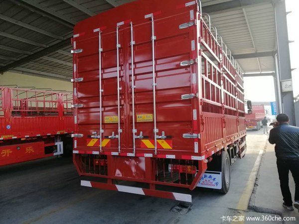 一汽解放J6L220马力仓删运输车,双11优惠大促销价格惊爆