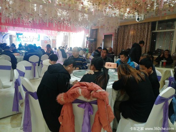 宣化鑫贵鼎解放轻卡推广会，感谢新老顾客莅临