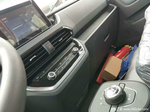 上汽跃进优惠多多