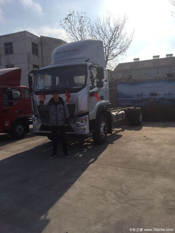 恭喜鑫佳鑫贸易有限公司 喜提欧马可S5载货车